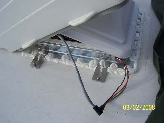 Wires that control the fan motor