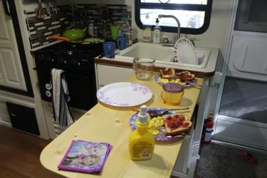 how to add an rv kitchen table extension