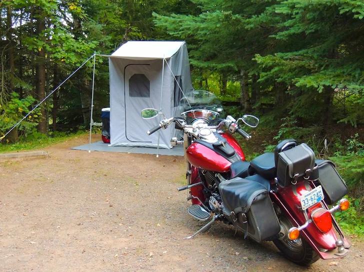 Roadmen camper with dressing room
