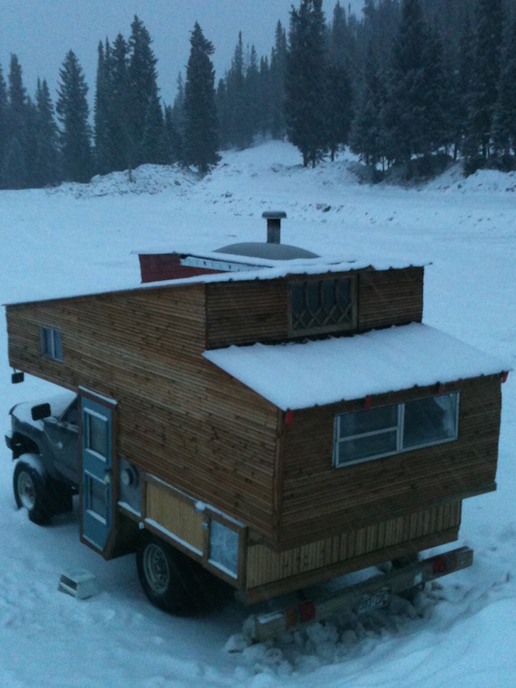 Truckcamper parked near a ski run