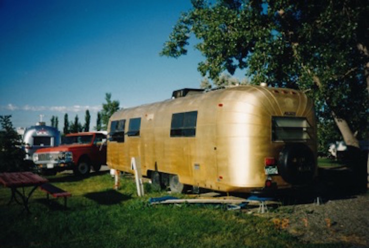Golden Avion trailer in 1970