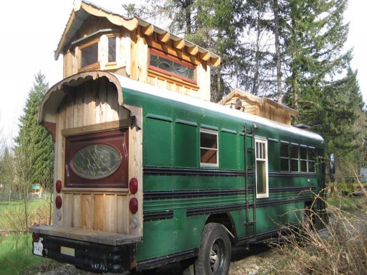 Cedar Bus