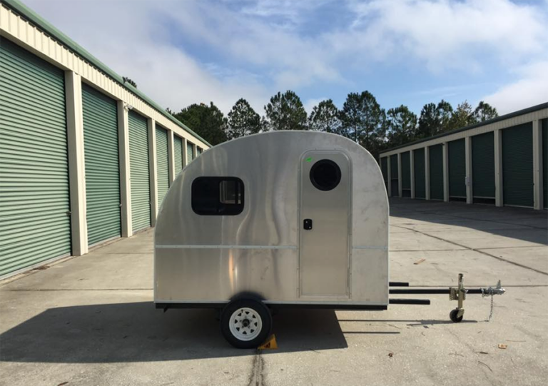 travel trailers less than 9000 lbs