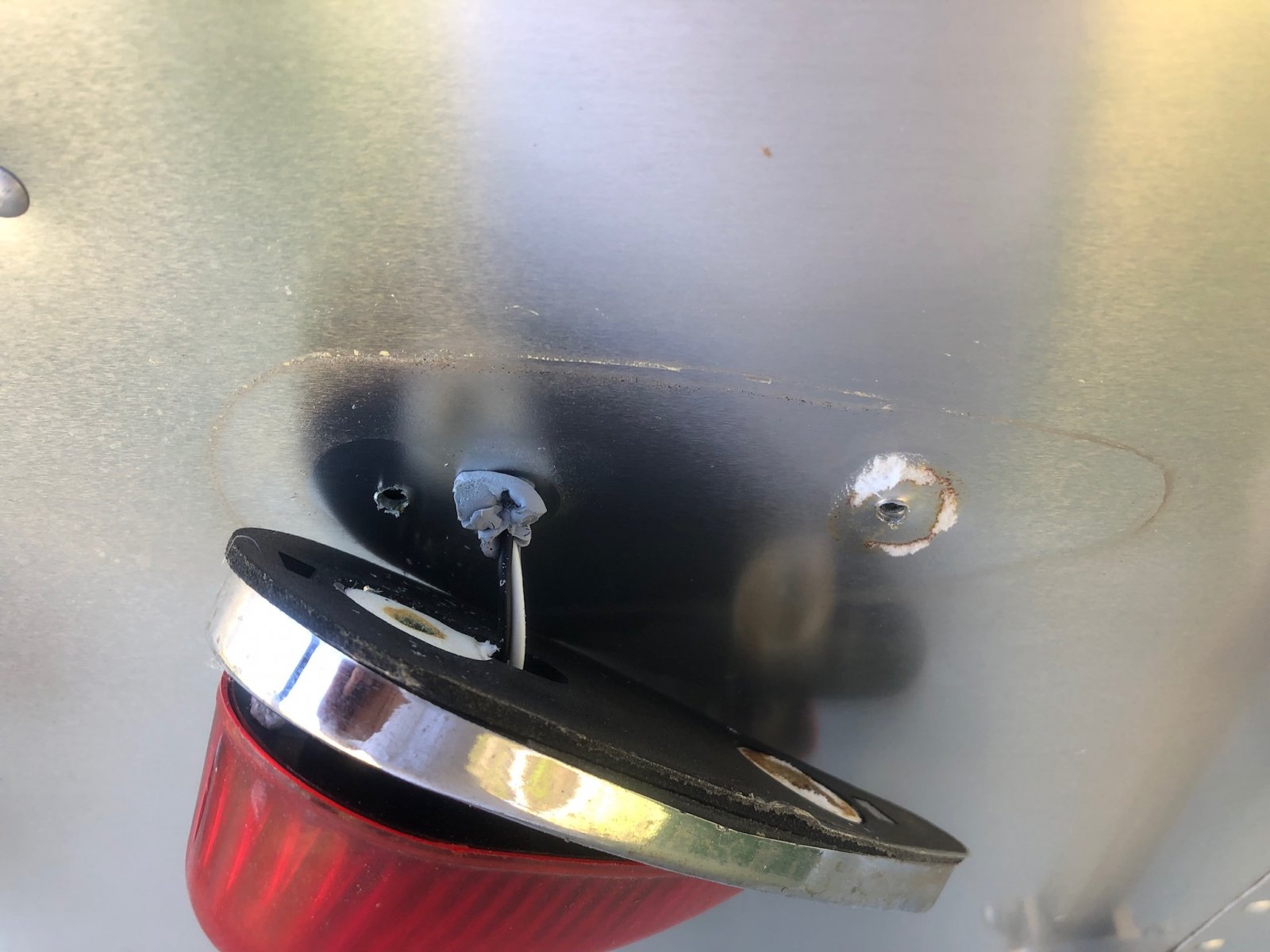 Clearance light removal