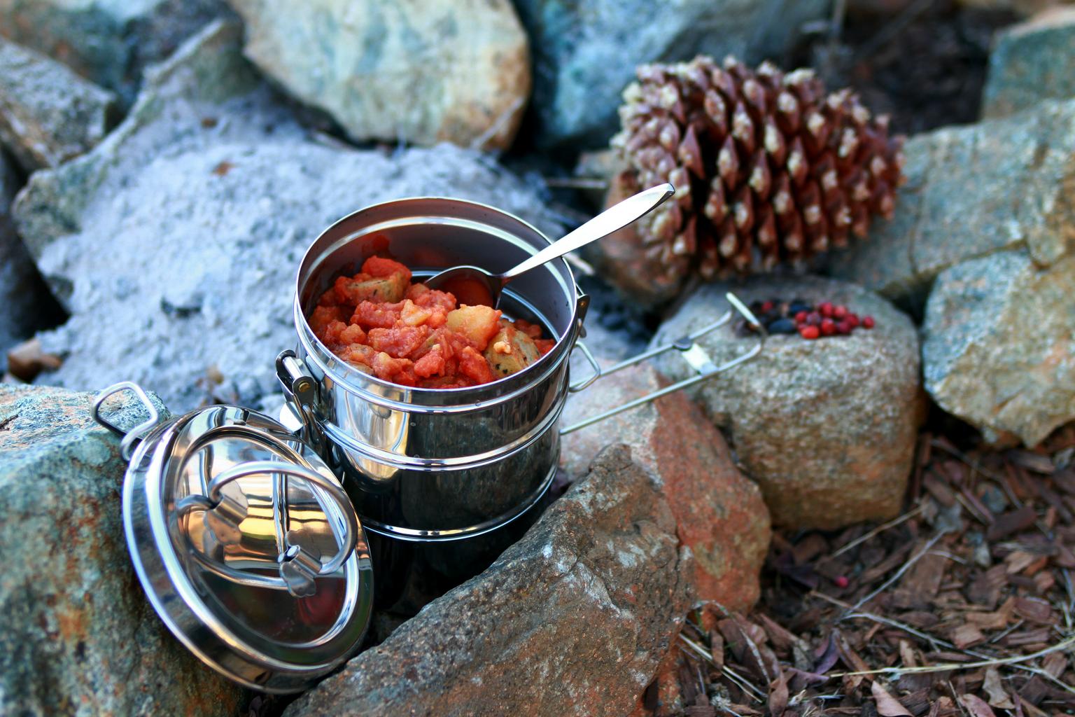 5 Easy Recipes For Winter Camping - Do It Yourself RV