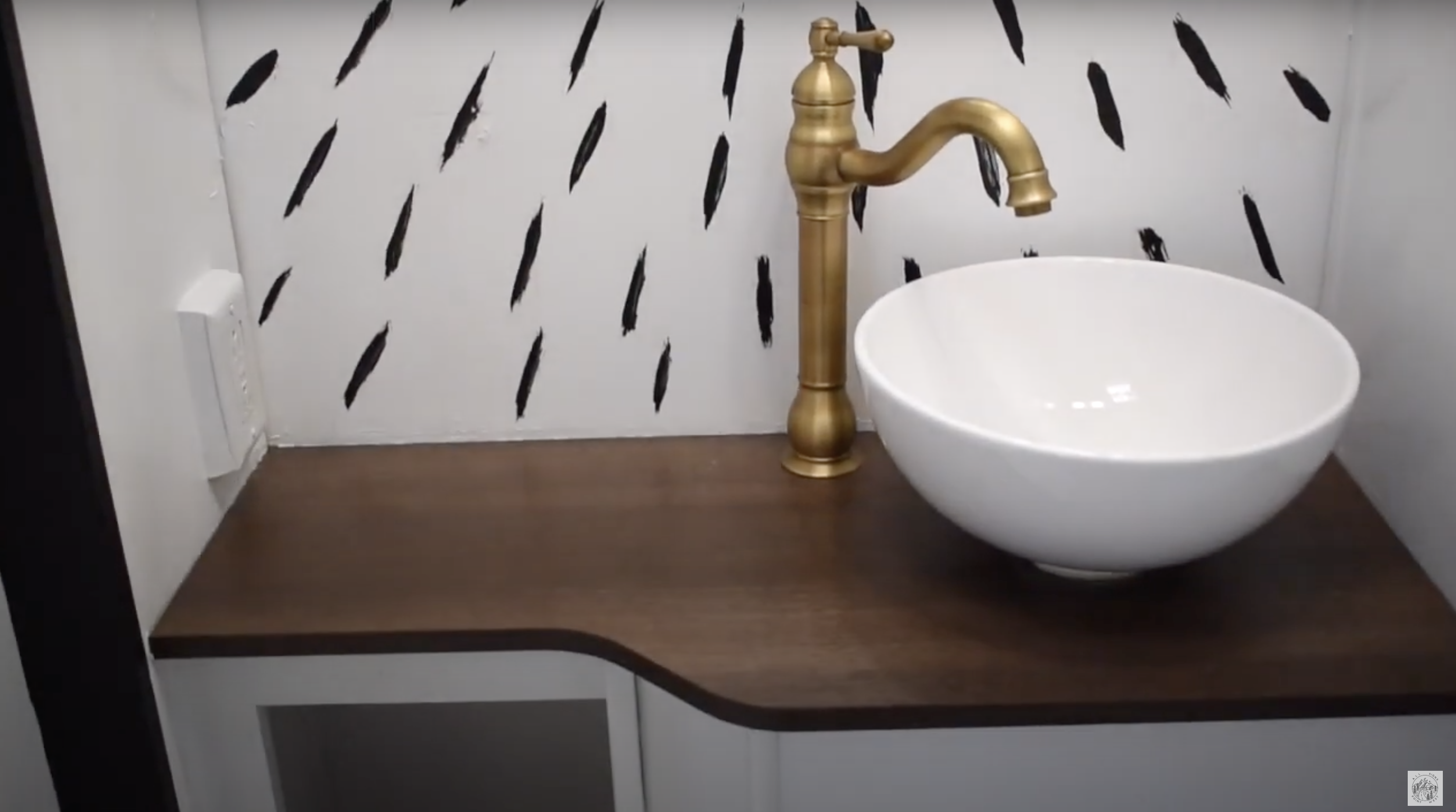 RV bathroom sink and vanity