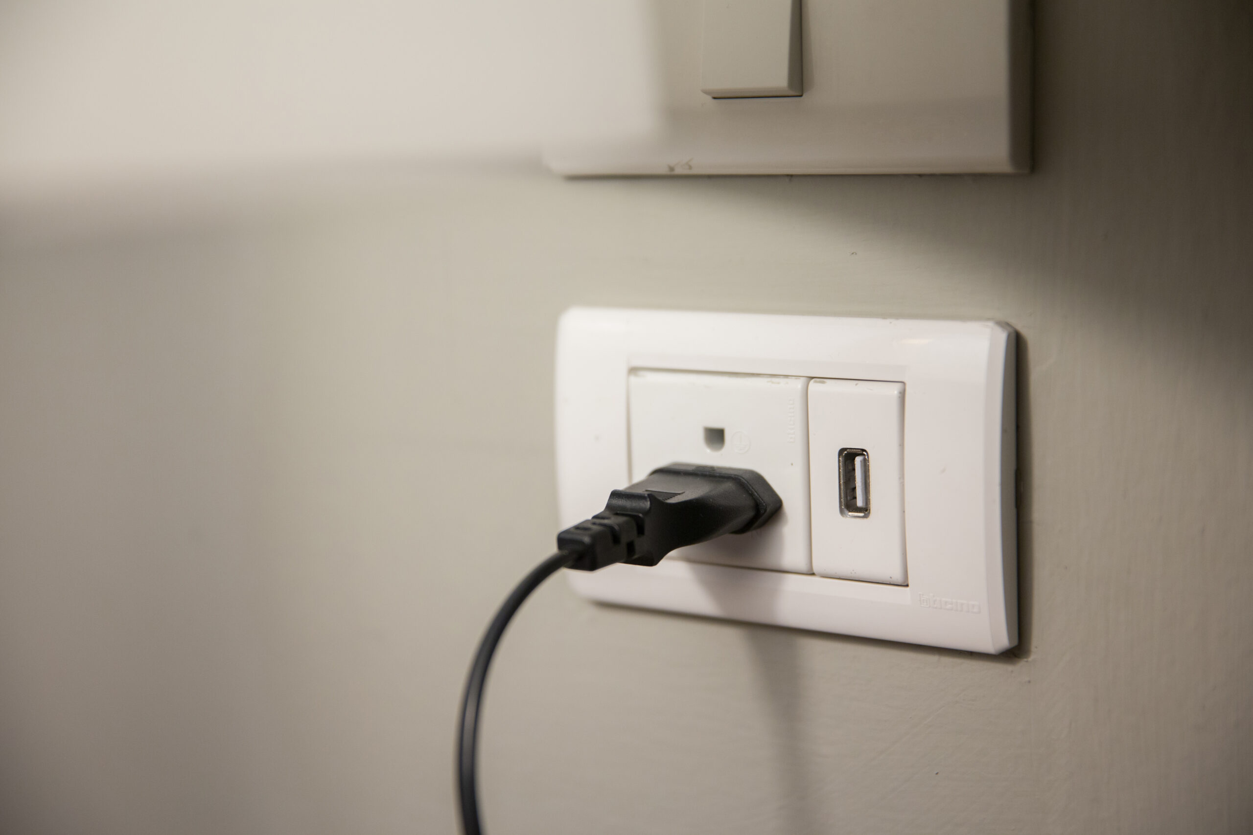 USB ports on outlet