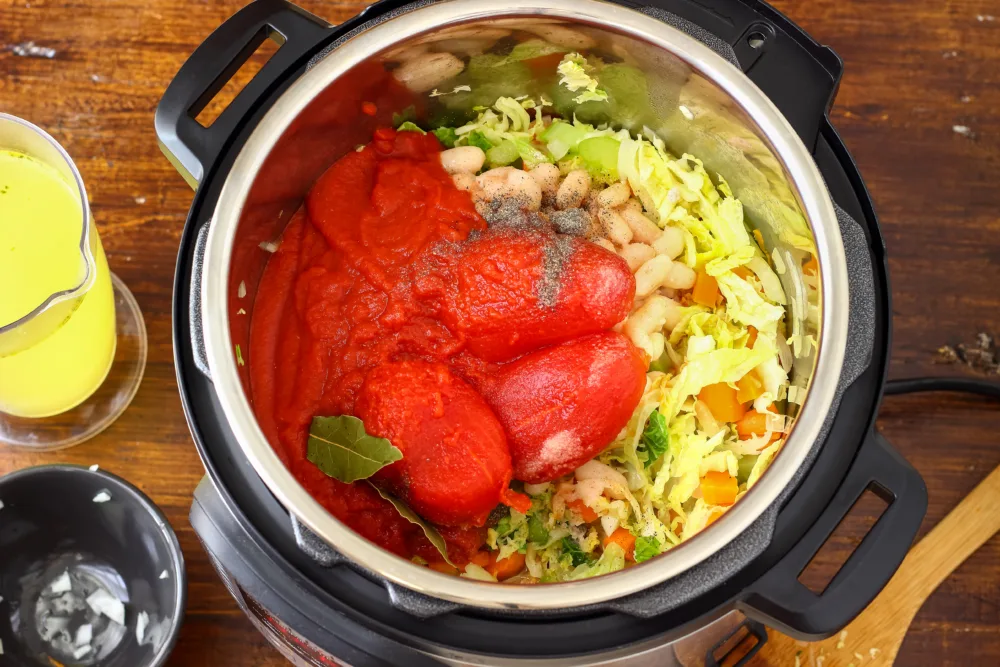  RV cooking in a pot