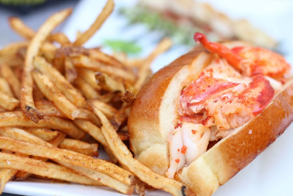 Maine lobster roll (Image: Shutterstock)