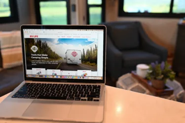 laptop in RV connected RV LIFE, image for RV WiFi booster