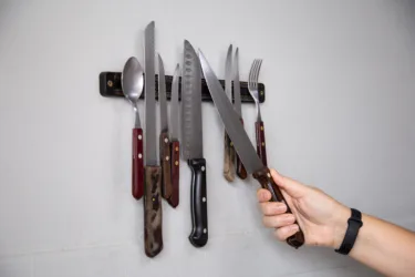 utensils hung with magnetic strips